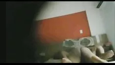 تشغيل امرأة سمراء اللعنة الساخنة