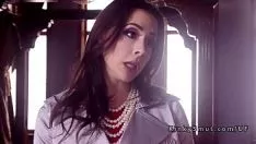 Reproducir Alelo dominante, la madre de la banda instruye a frustrar el terror sagrado.