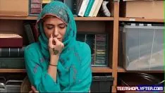 চালান হট মুসলিম কিশোর-কিশোরী ঘন ঘন cnix এবং pestered পরে