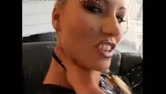 Reproduzir Ao corte do grande sashay do rocco siffredi vol. 8