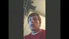 Riproduci Brad Naber si strappa