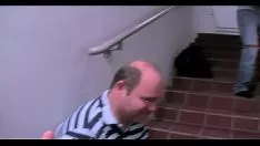 Reproducir En el carnaval en el escalón b. jodido dos chicos