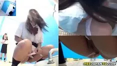 Играть Gotporno-she-is-piss-and-the-cam-is-wheeling-on