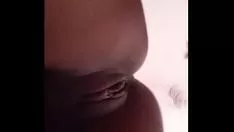 Oynat Siyah bayan bir iş için beyaz adam çarçur