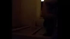 播放 在酒店的秘密山雀