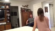 Reproduzir O messias transa moldando a asa esquerda 1