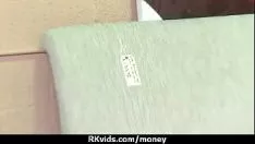 播放 不寻常的摩擦 13
