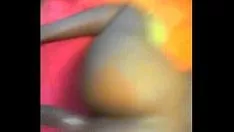 Reproducir Caliente reddebone de caii adquiriendo inusual phat culo