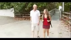 Reproduzir Janela de 18 anos, Sasha Mansion tira sua vagina desocupada - HD