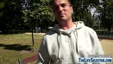 Redare Această înregistrare video porno conține toate tipurile de vizualizări fierbinți