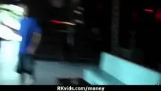 Putar Mendapat bayaran dan rekaman video untuk seks 11
