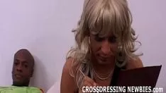 Jouer Quand j'entre dans mes vêtements intimes, je suis une fille chaude