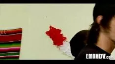 Odtwórz Emo nierządnica zostaje zerżnięta 105