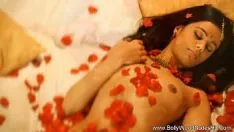 Abspielen Bollywood-Prinzessin macht eine Rippensuche