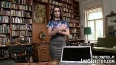 Reproducir Bibliotheque dot se ensucia con las chicas del proceso de retención.