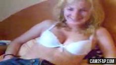Redare Adolescentul blond lansează înregistrări video porno neprofesionale
