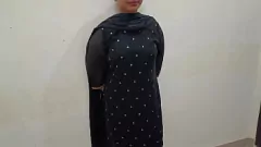 Afspelen Indian College Cutie herenigt met vriendje voor een hardcore doggystyle neuken buitenshuis