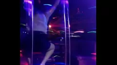 Oynat Casus Kamera Yetişkin Eğlence Evi'nde Lezzetli Dans Ediyor Yaramaz Anny yakaladı