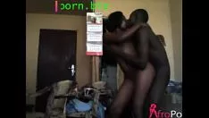 Riproduci La coppia Yoruba perde la registrazione di video su videocassetta di sesso 2018
